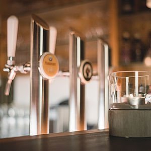  Barbereich im Hotel Bradabella
